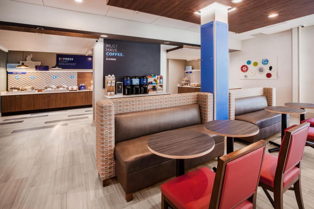 Holiday Inn Express & Suites - Vidalia By Ihg Exterior photo